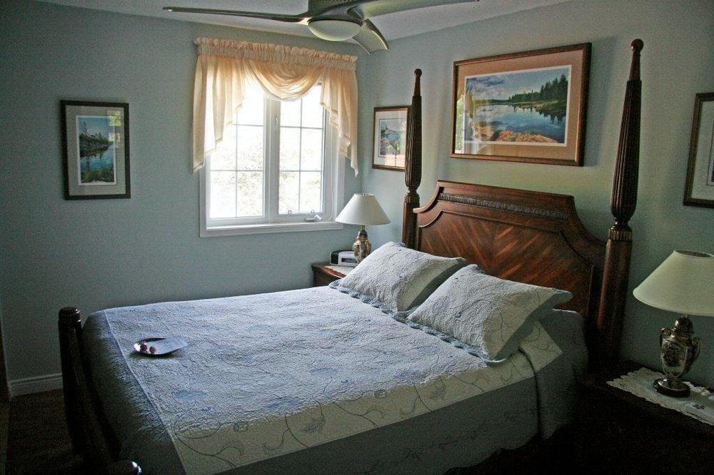 Tucked Inn The Harbour B&B Victoria Harbour Bagian luar foto